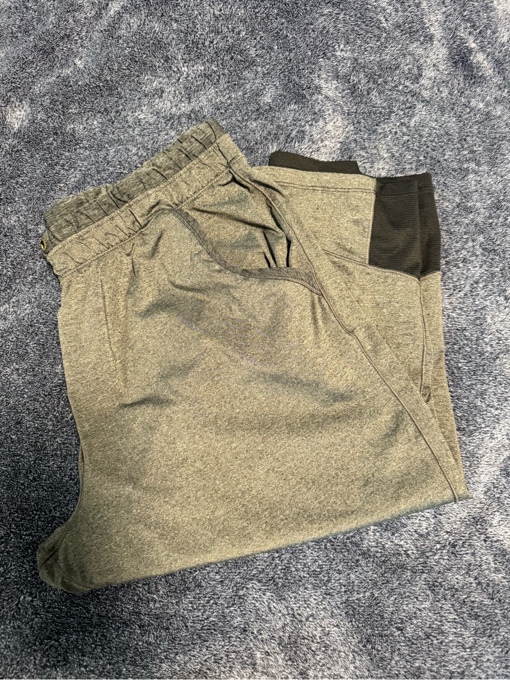 Under Armor Heather grey Active Joggers with Black Hem Detail - Capri